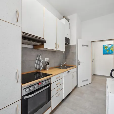 Wupper I, Lage Ideal Fuer Geschaeftsleute, Monteure, Familien, 3 Zimmer, Smart-tvtv