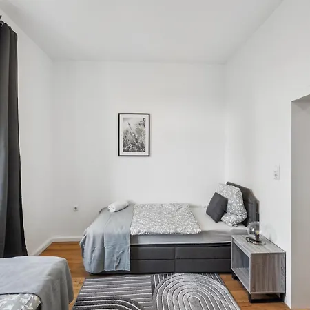 Apartment Wupper I, Lage Ideal Fuer Geschaeftsleute, Monteure, Familien, 3 Zimmer, Smart-tvtv Wuppertal